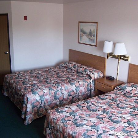 Budget Host Inn & Suites 노스브랜치 객실 사진