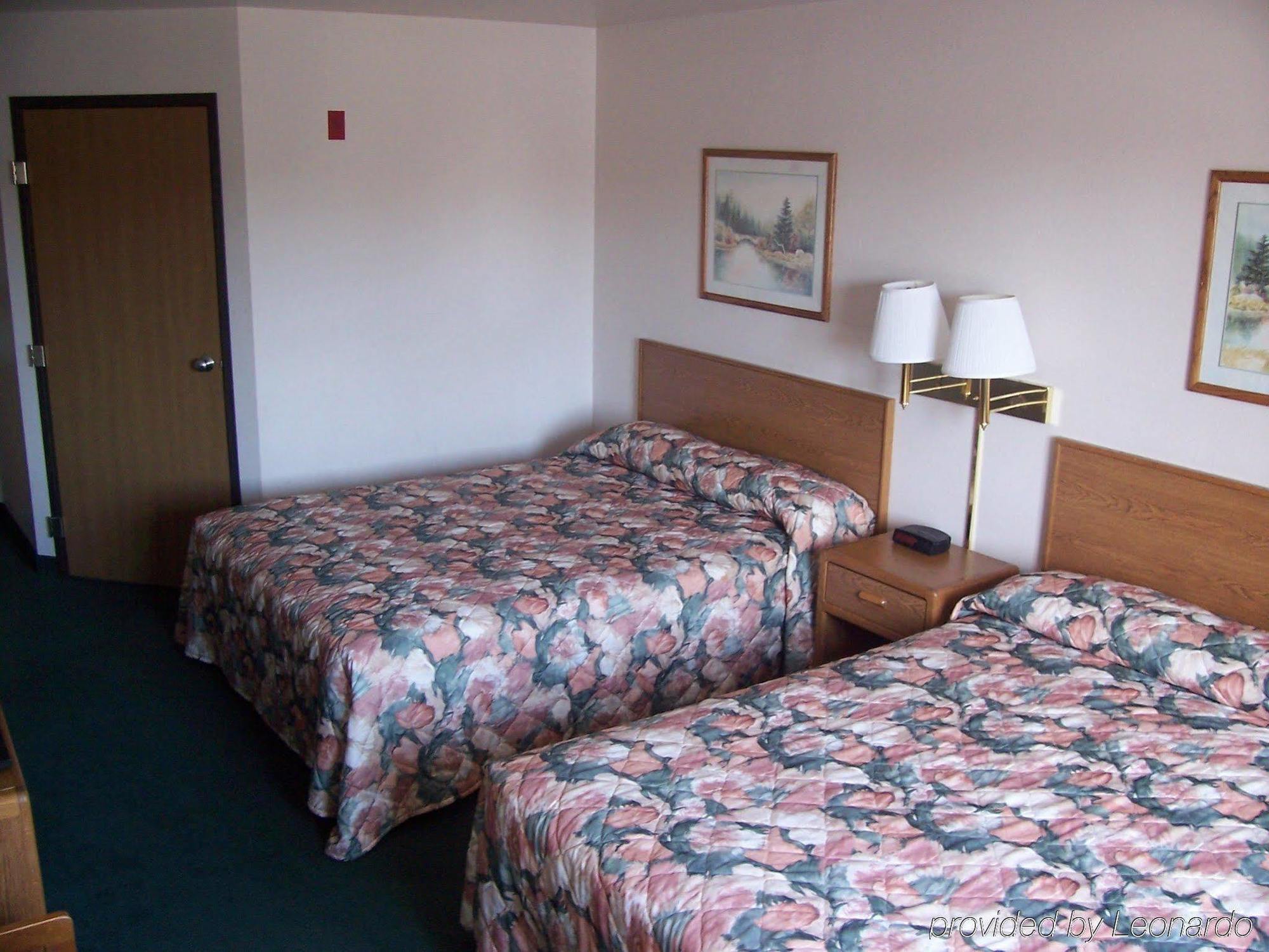 Budget Host Inn & Suites 노스브랜치 객실 사진