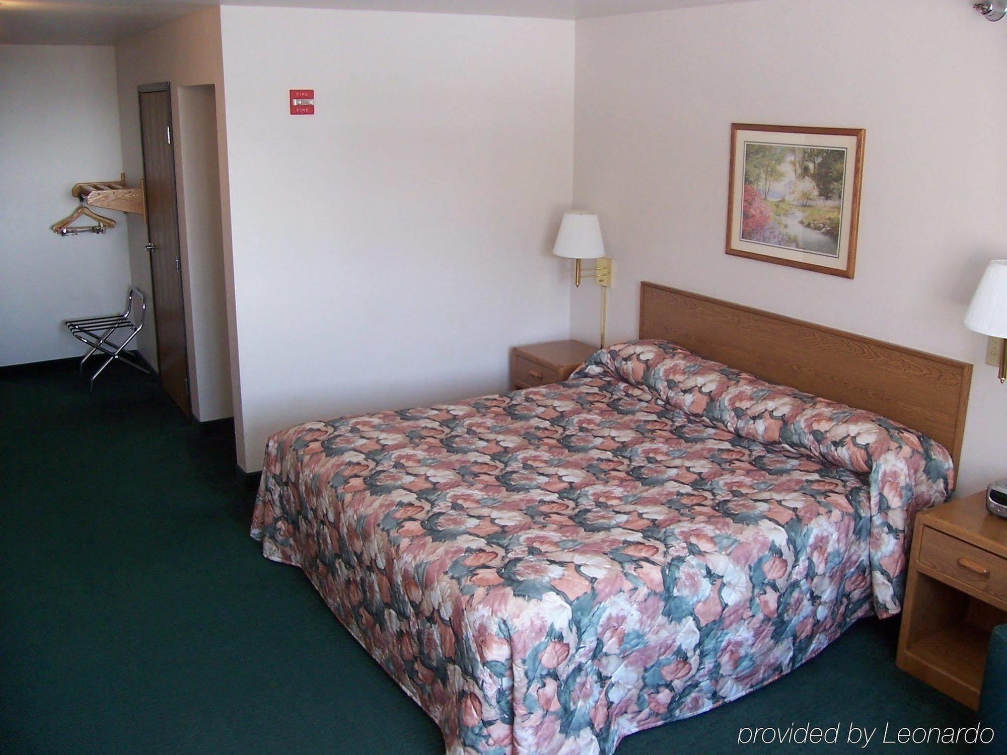 Budget Host Inn & Suites 노스브랜치 객실 사진